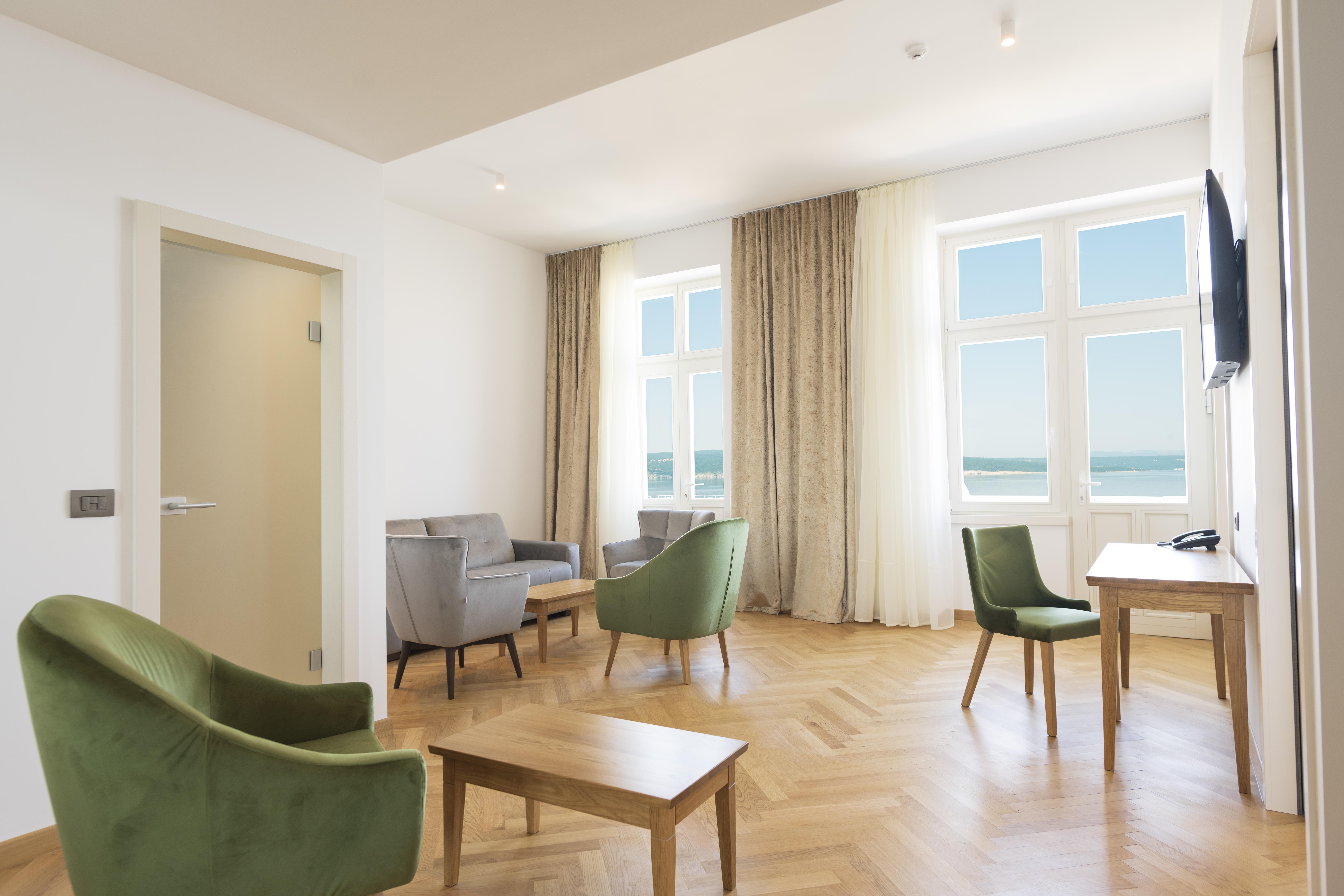 Hotel Miramare Crikvenica Luaran gambar Suite